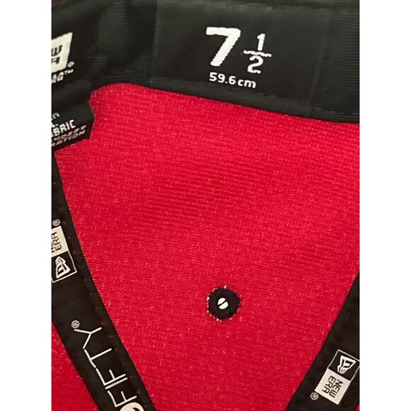 New Era 59FIFTY Yankees Red & Black Patriotic Star MLB Baseball Fan Gear - Picture 7 of 7